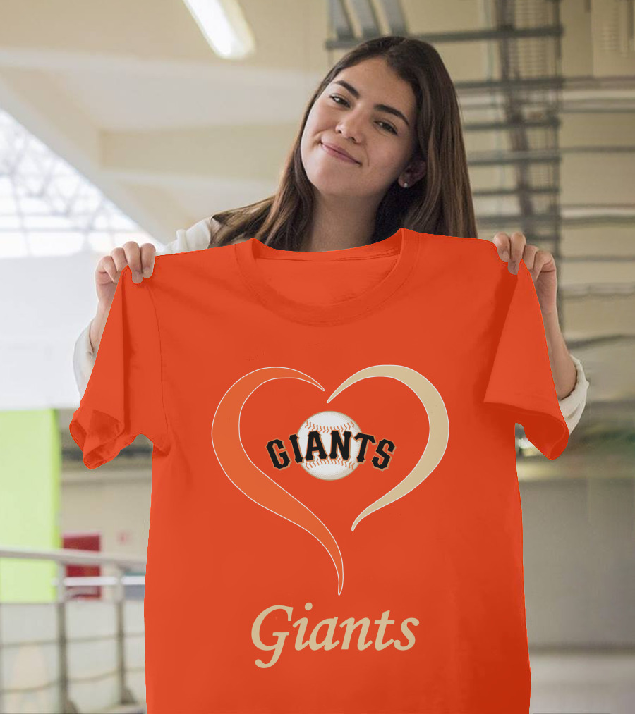San Francisco Giants Baseball Heart Fan T-Shirt
