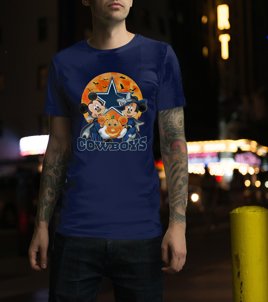 Cowboys Halloween Mickey Mouse And Minnie Mouse With Pumpkin Dallas T-Shirt