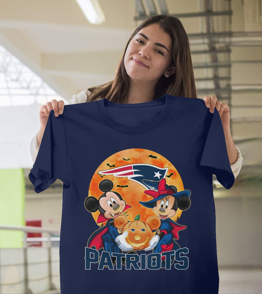 Patriots Halloween Mickey Mouse And Minnie Mouse With Pumpkin And New England Football T-Shirt