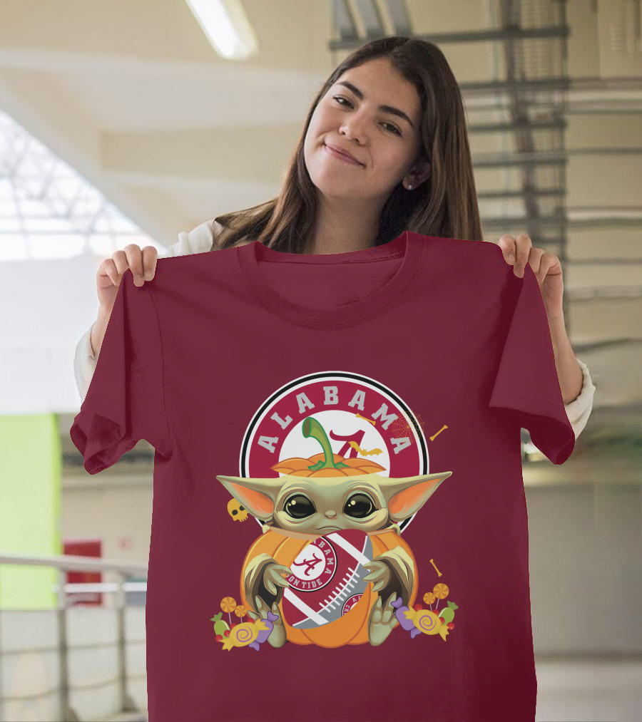 Halloween Pumpkin Baby Yoda Hug Alabama Crimson Tide Football T-Shirt