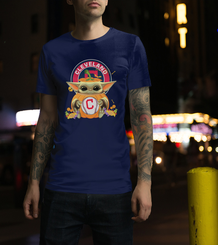 Halloween Pumpkin Baby Yoda Hug Cleveland Baseball Team T-Shirt