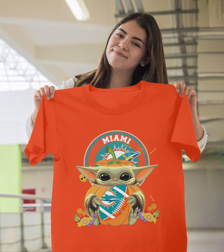 Halloween Pumpkin Baby Yoda Miami Dolphins Hug Football Candy Skulls T-Shirt
