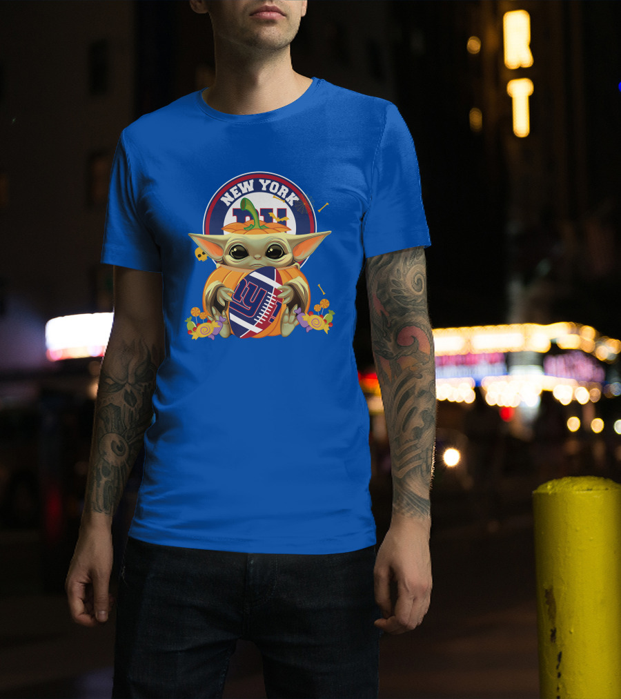 Halloween Pumpkin Baby Yoda Holding New York Giants Football T-Shirt
