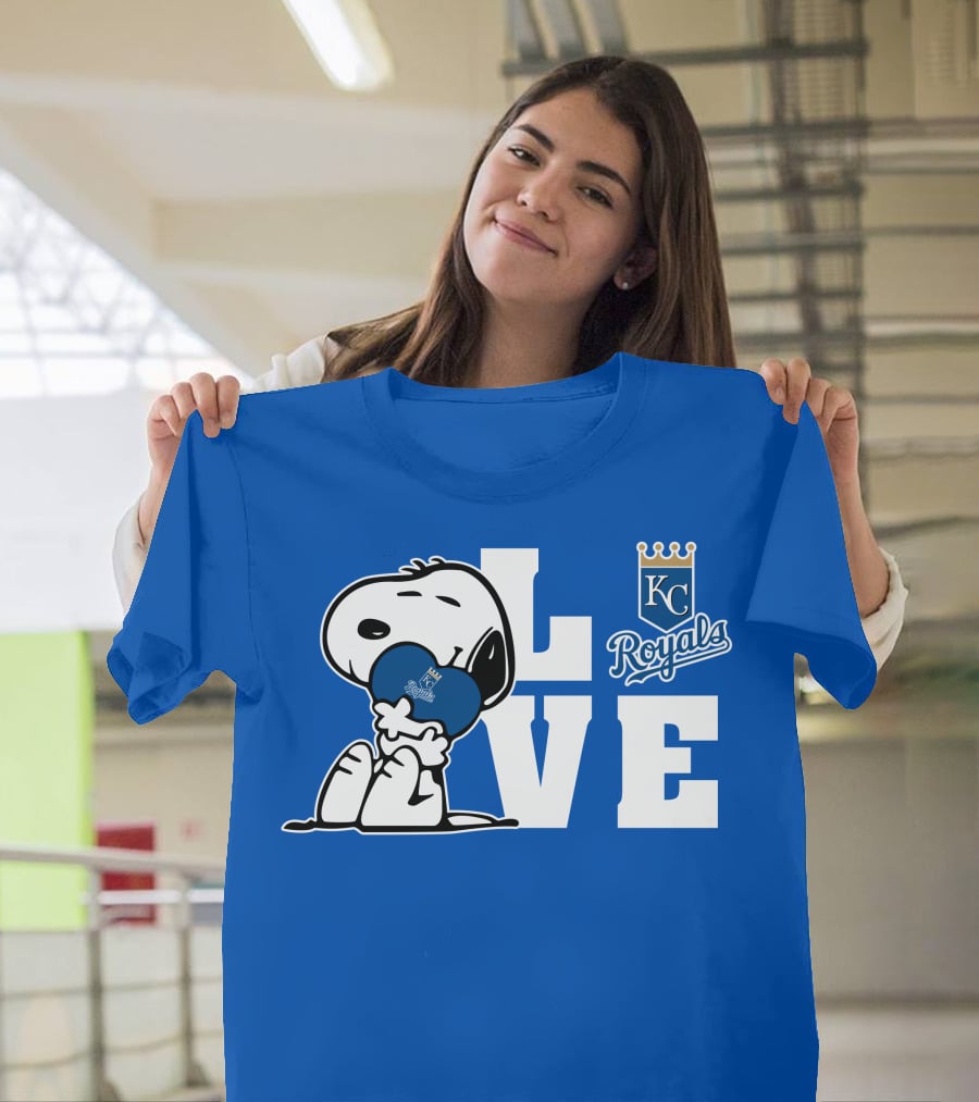 Snoopy Love Kc Royals With Heart T-Shirt