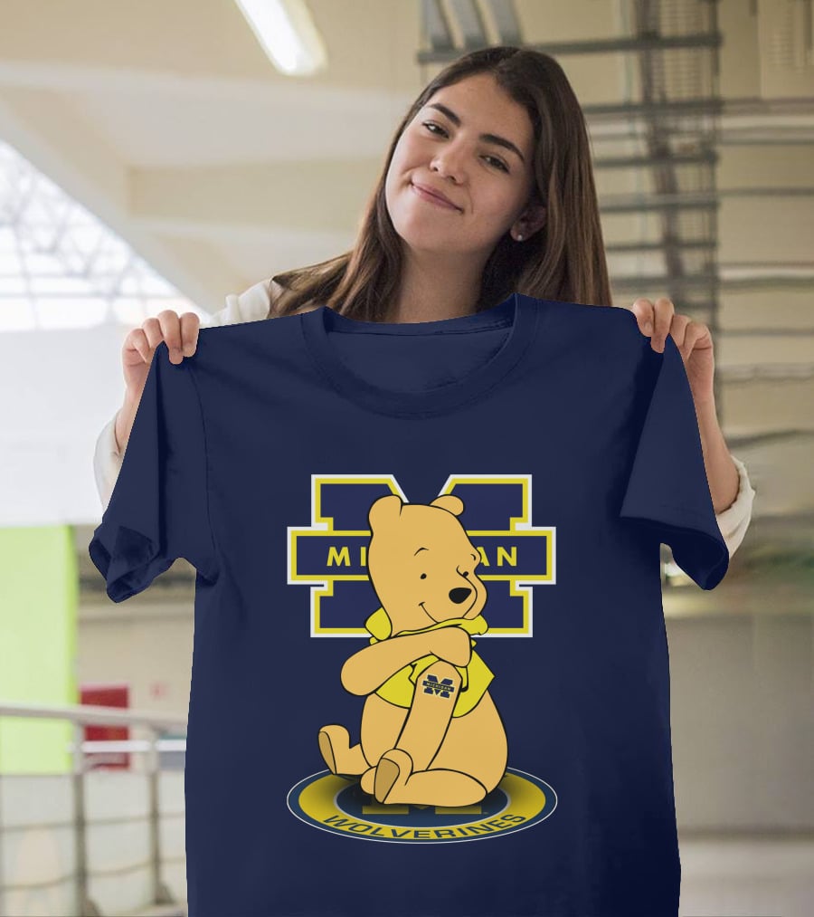 Michigan Wolverines Pooh Bear Sitting On Logo Badge T-Shirt