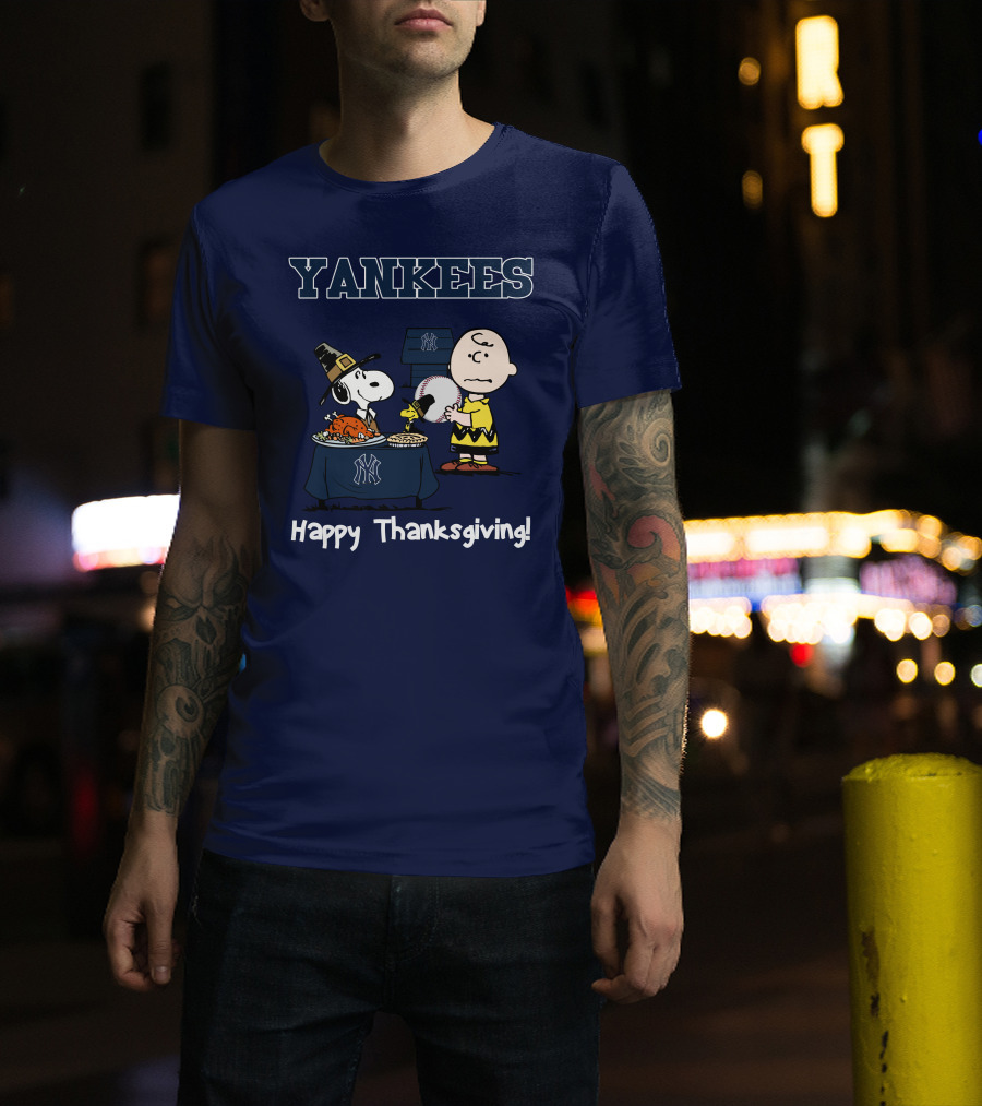 Yankees Snoopy Charlie Brown Happy Thanksgiving T-Shirt