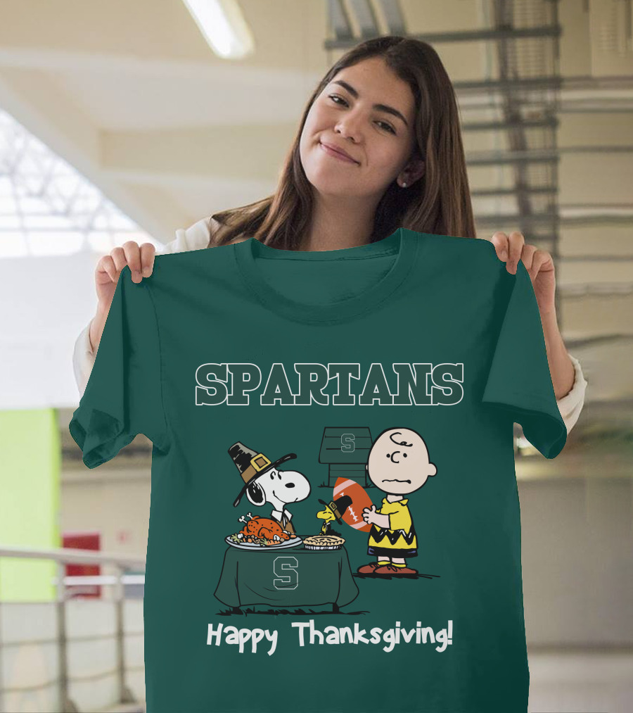 Spartans Snoopy Charlie Brown Thanksgiving Football T-Shirt