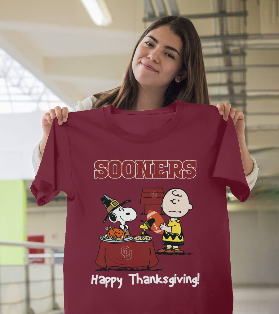 Sooners Happy Thanksgiving Snoopy And Charlie Brown T-Shirt