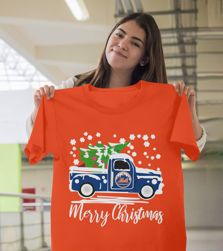 New York Mets Vintage Truck Merry Christmas Snowflakes T-Shirt