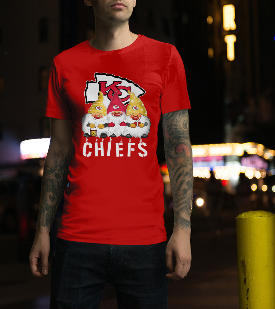 Kansas City Chiefs Merry Christmas Happy Holidays Gnomes T-Shirt
