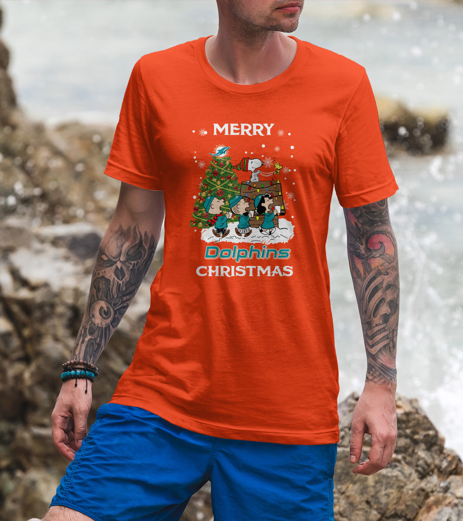 Merry Dolphins Christmas Peanuts Characters With Tree Miami T-Shirt