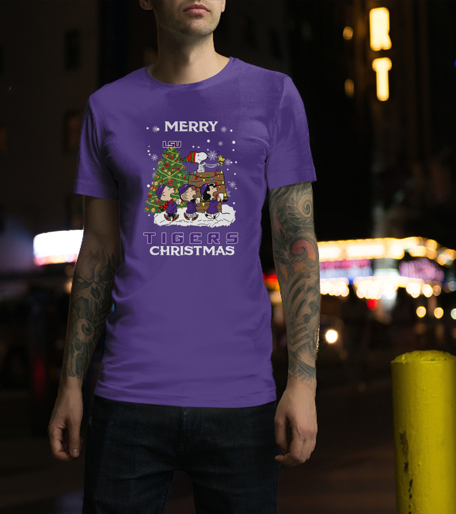 Lsu Tigers Merry Christmas Snoopy Christmas Tree Peanuts T-Shirt