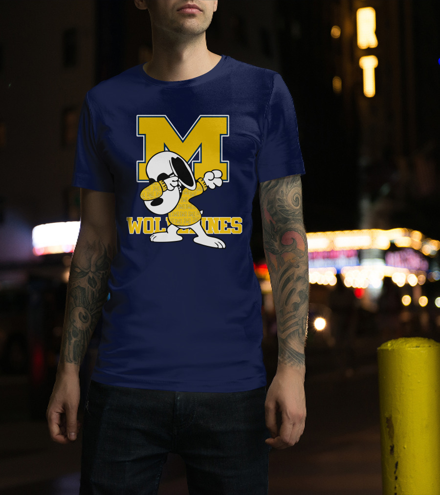 Michigan Wolverines Snoopy Dab With Block M T-Shirt