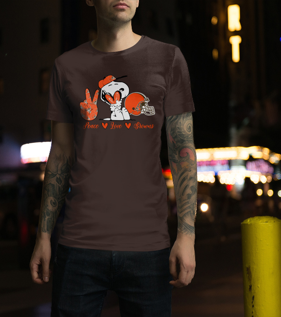Peace Love Browns Snoopy Cleveland Browns Helmet T-Shirt