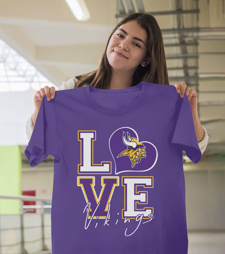 Love Minnesota Vikings Heart T-Shirt