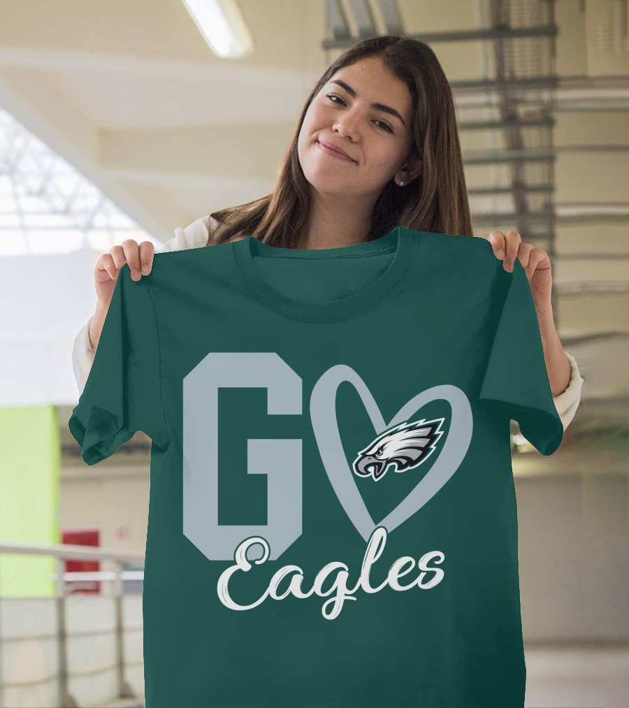 Go Eagles Philadelphia Eagles Logo Heart T-Shirt