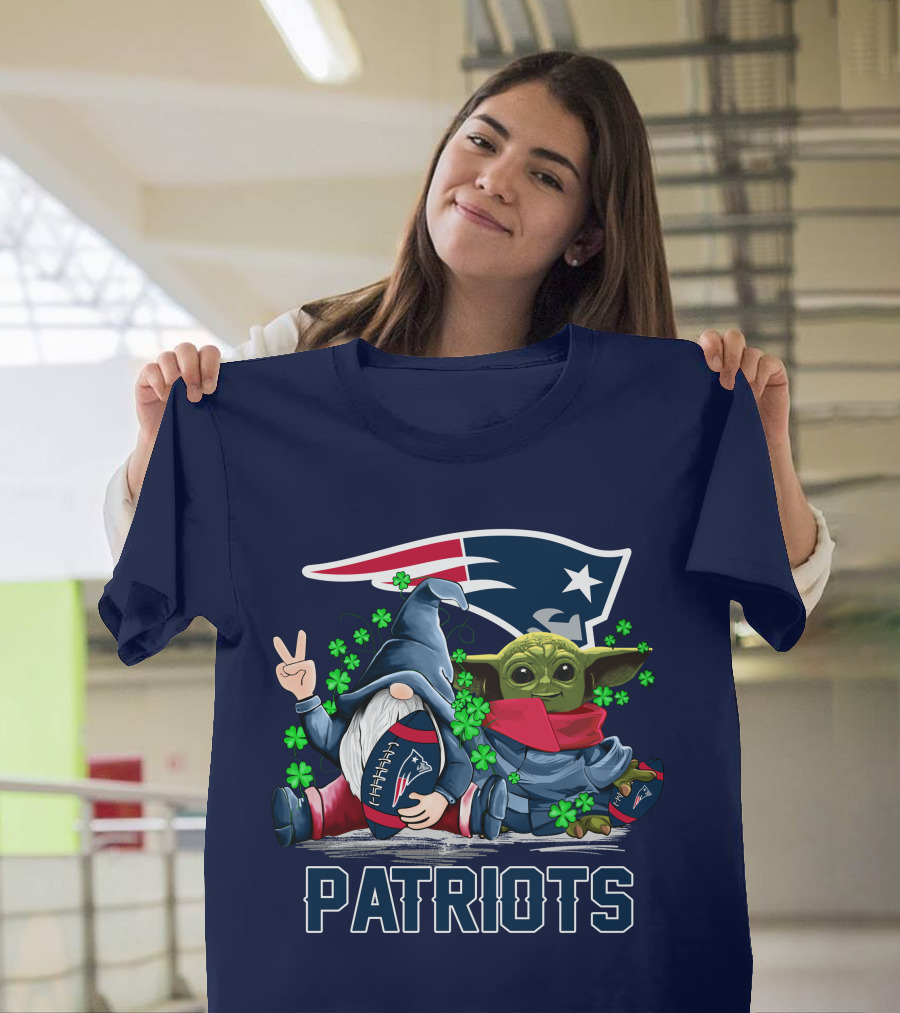 Leprechauns Gnomes Baby Yoda New England Patriots Football Icons T-Shirt