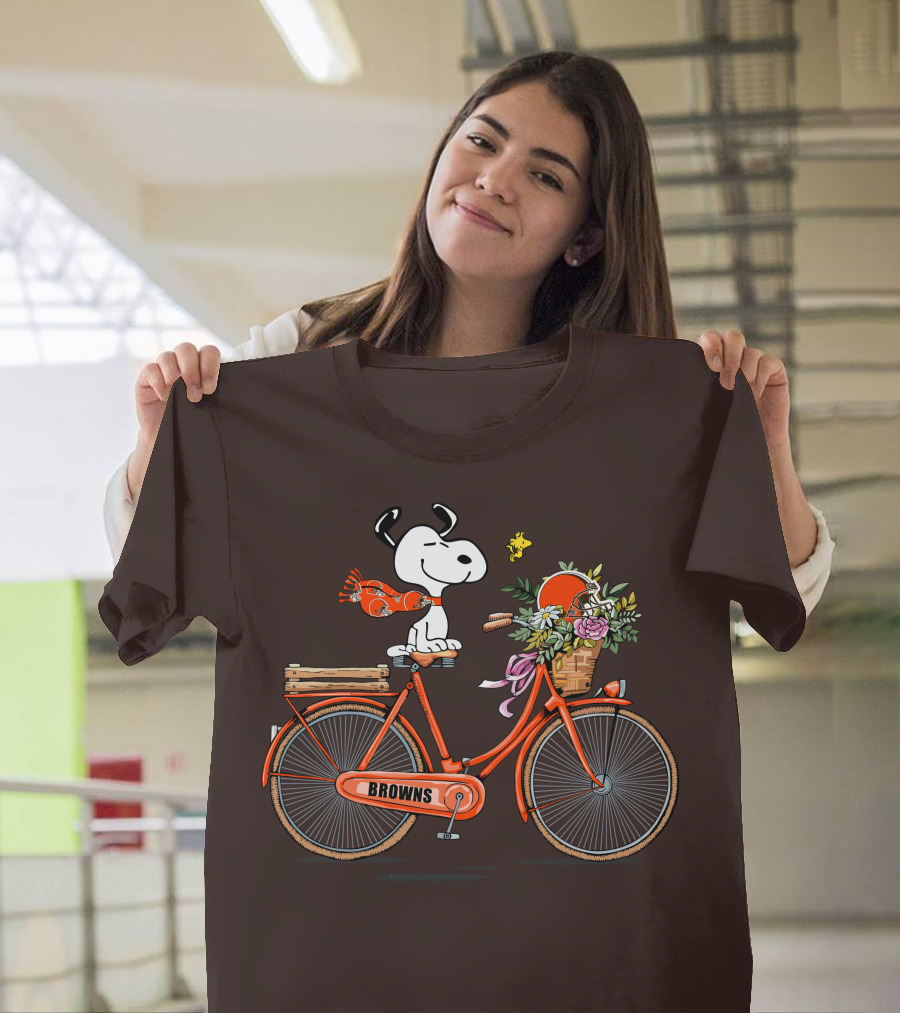 Cleveland Browns Snoopy Woodstock Flower Bicycle T-Shirt