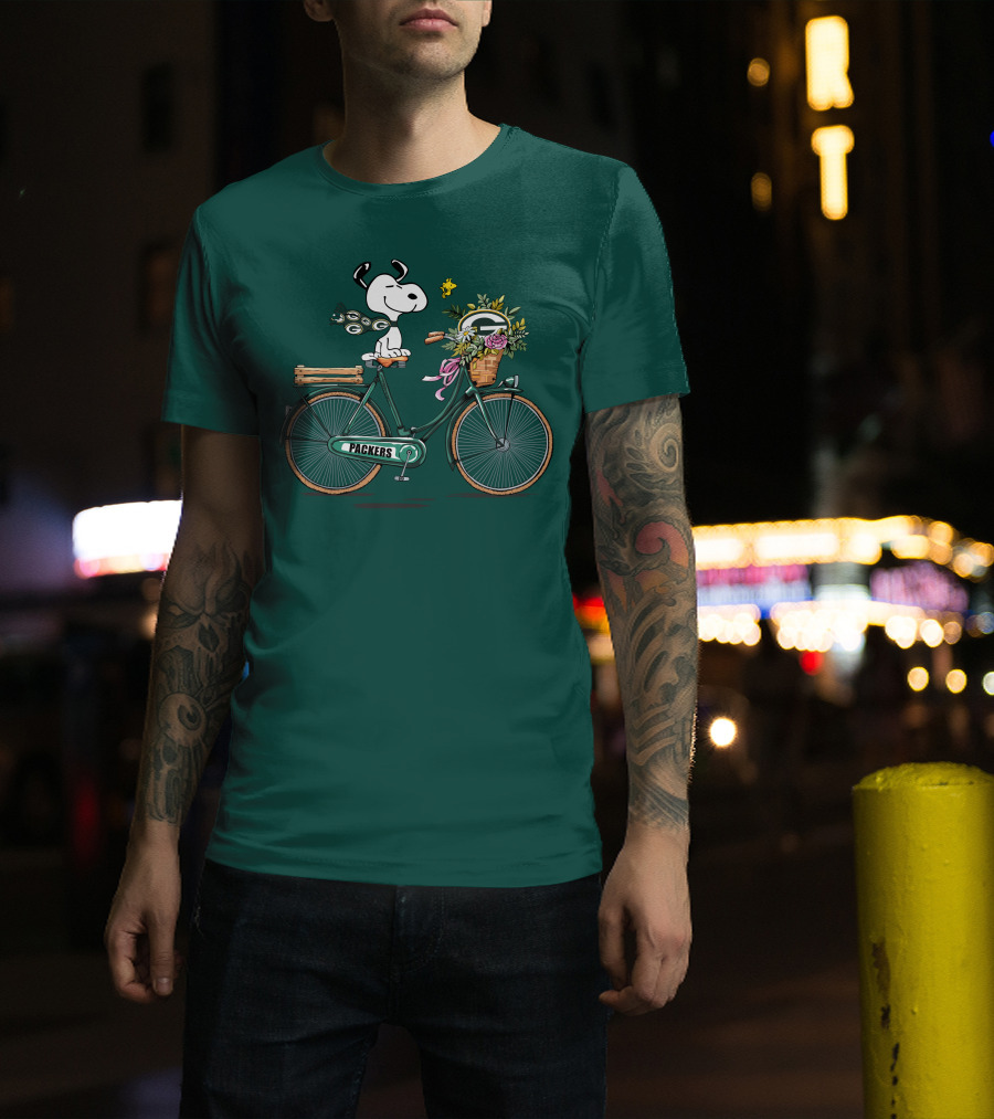 Packers Snoopy On Bicycle With Flowers And Woodstock T-Shirt