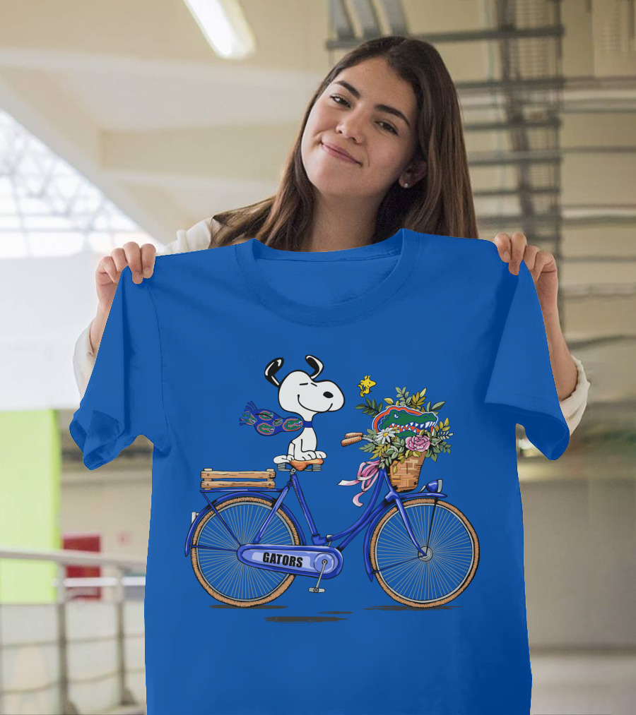 Snoopy Riding Gators Bike With Florida Gators Logo And Basket Of Flowers T-Shirt
