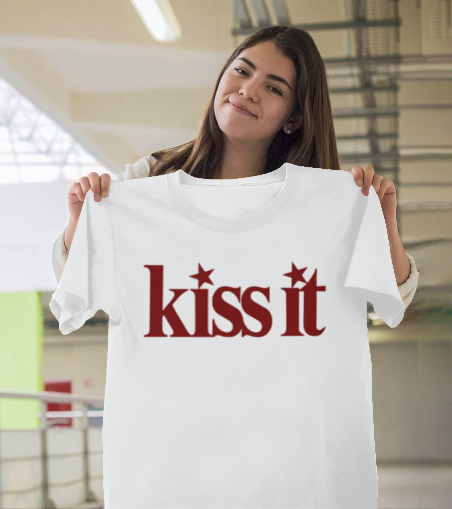 Renee Rapp Kiss It Starry Red Text T-Shirt
