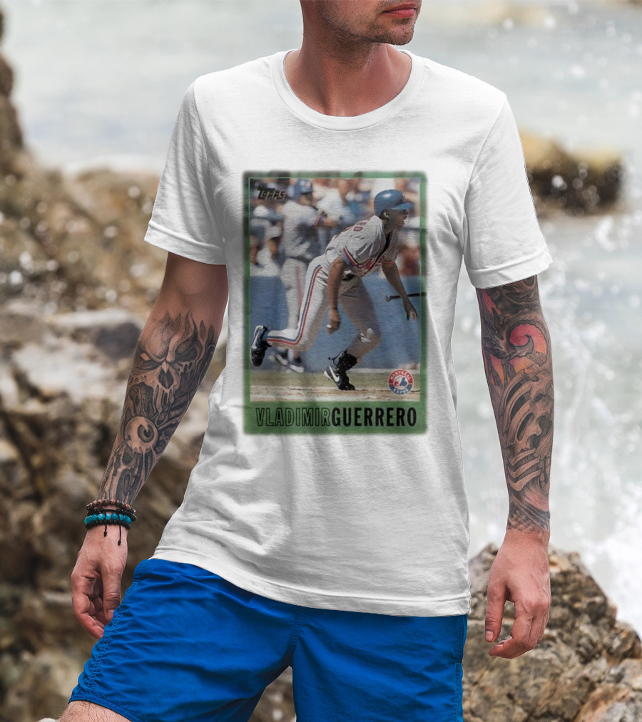 Montreal Expos Vladimir Guerrero MLB Topps Baseball Card T-Shirt