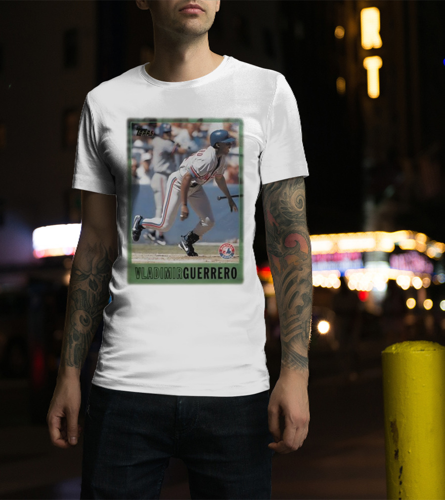 Montreal Expos Vladimir Guerrero MLB Topps Baseball Card T-Shirt