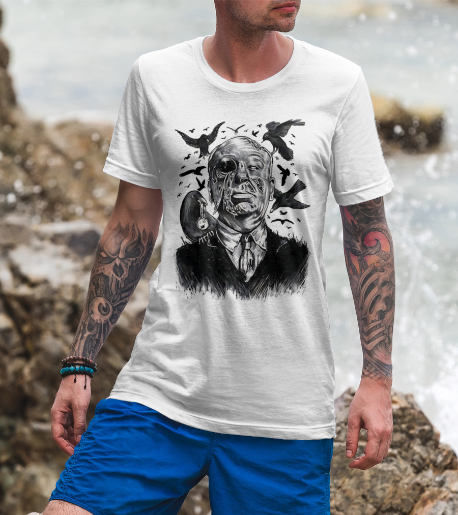 Alfred Hitchcock Birds Attack Horror Halloween Spooky Design T-Shirt