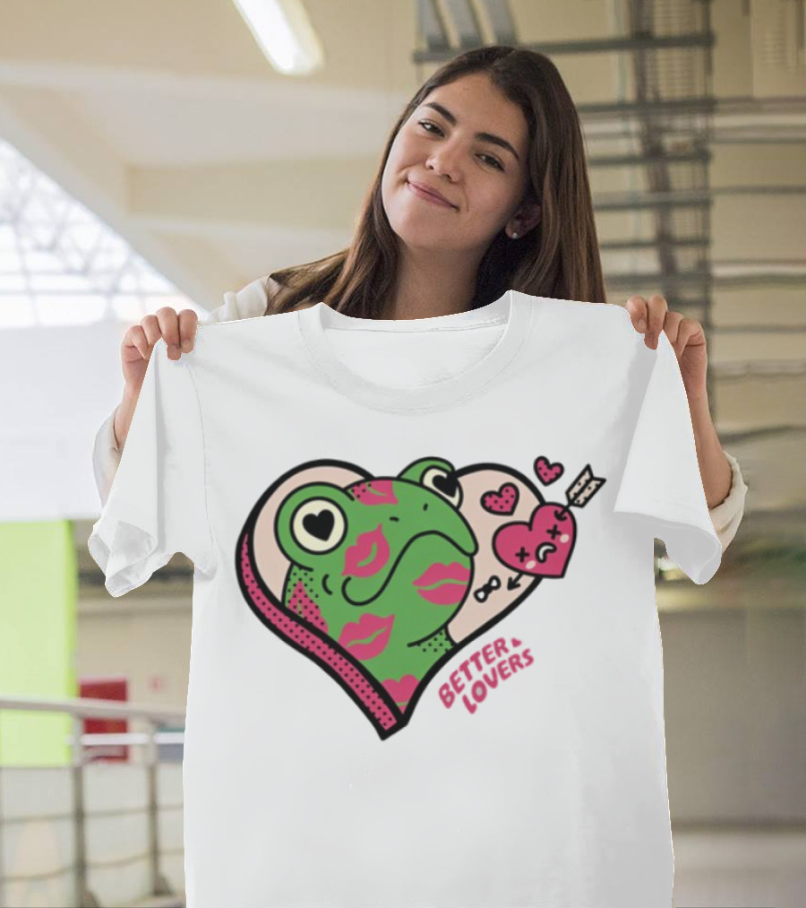 Better Lovers Love Frogs Heart Kisses Fun Graphic T-Shirt