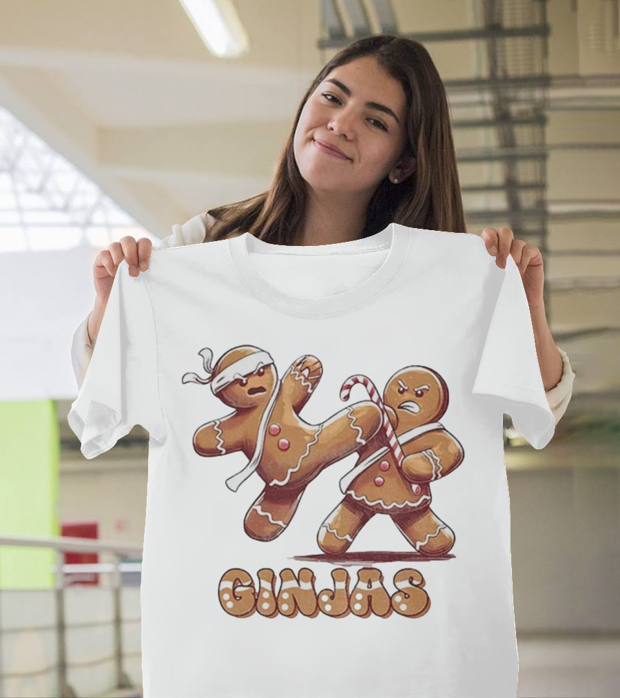 Gingerbread Man Karate Ginjas Merry Christmas Candy Cane Fight T-Shirt