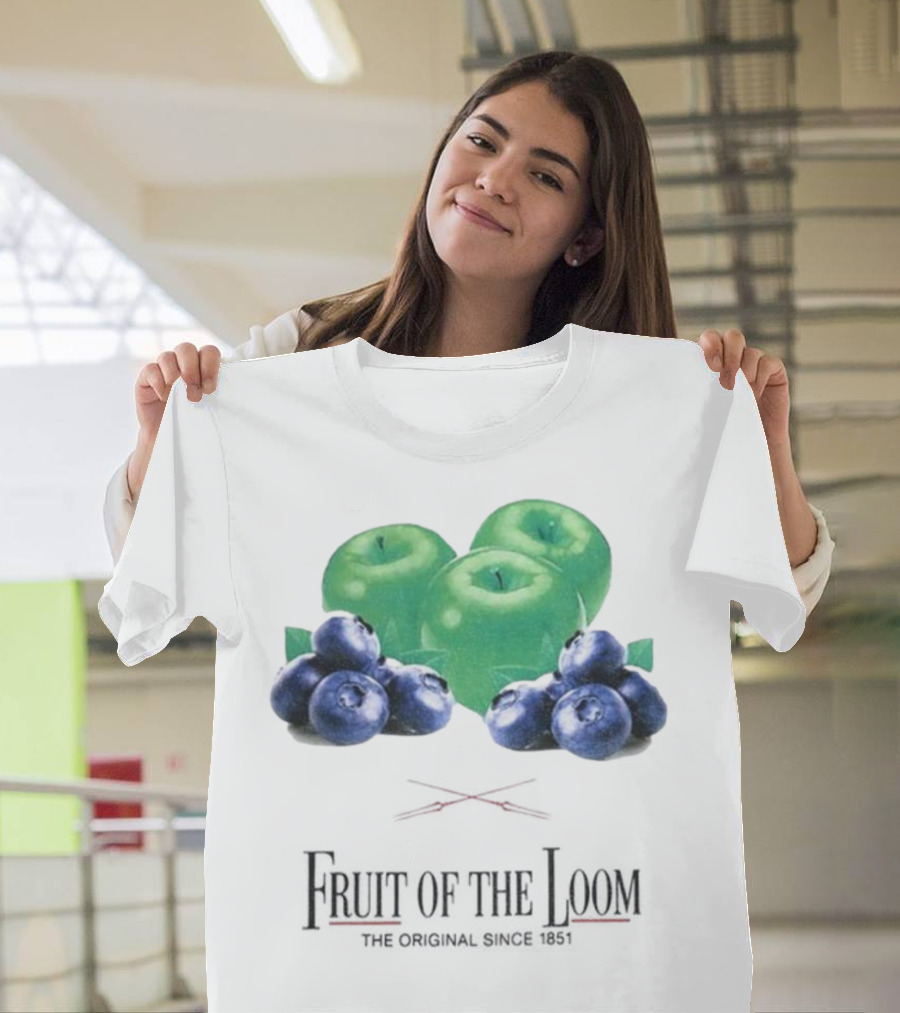 Fruit Of The Loom Original Since 1851 Green Apples Blueberries T-Shirt