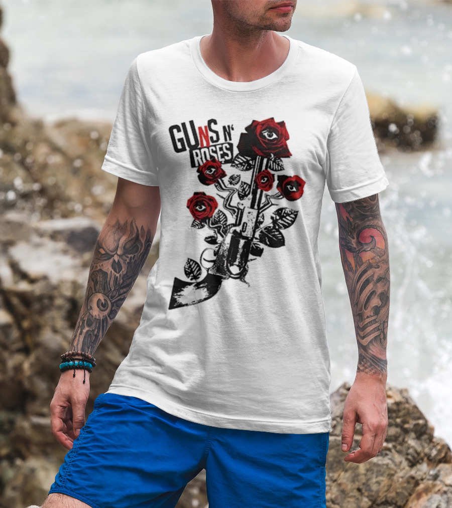 Guns N’ Roses 2025 World Tour Warsaw Red Roses And Pistols T-Shirt