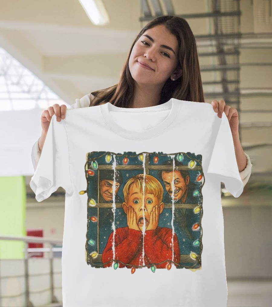 Kevin McCallister Home Alone Merry Christmas With Harry And Marv T-Shirt