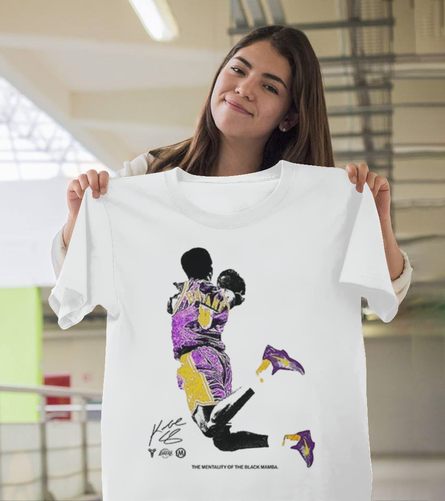 Los Angeles Lakers Kobe Bryant Black Mamba Mentality Purple Gold Signature 8 T-Shirt