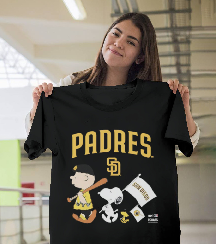 San Diego Padres Peanuts Charlie Brown Snoopy Flag T-Shirt