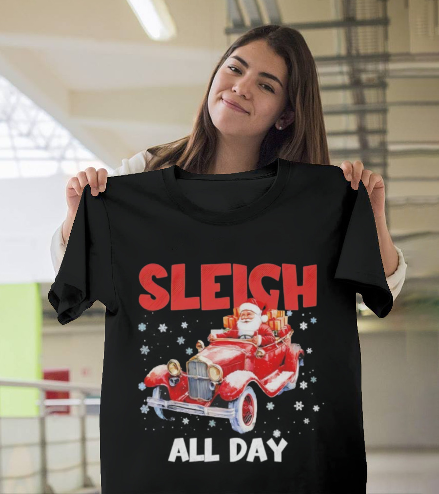 Sleigh Santa Claus Driving Vintage Car Merry Christmas T-Shirt