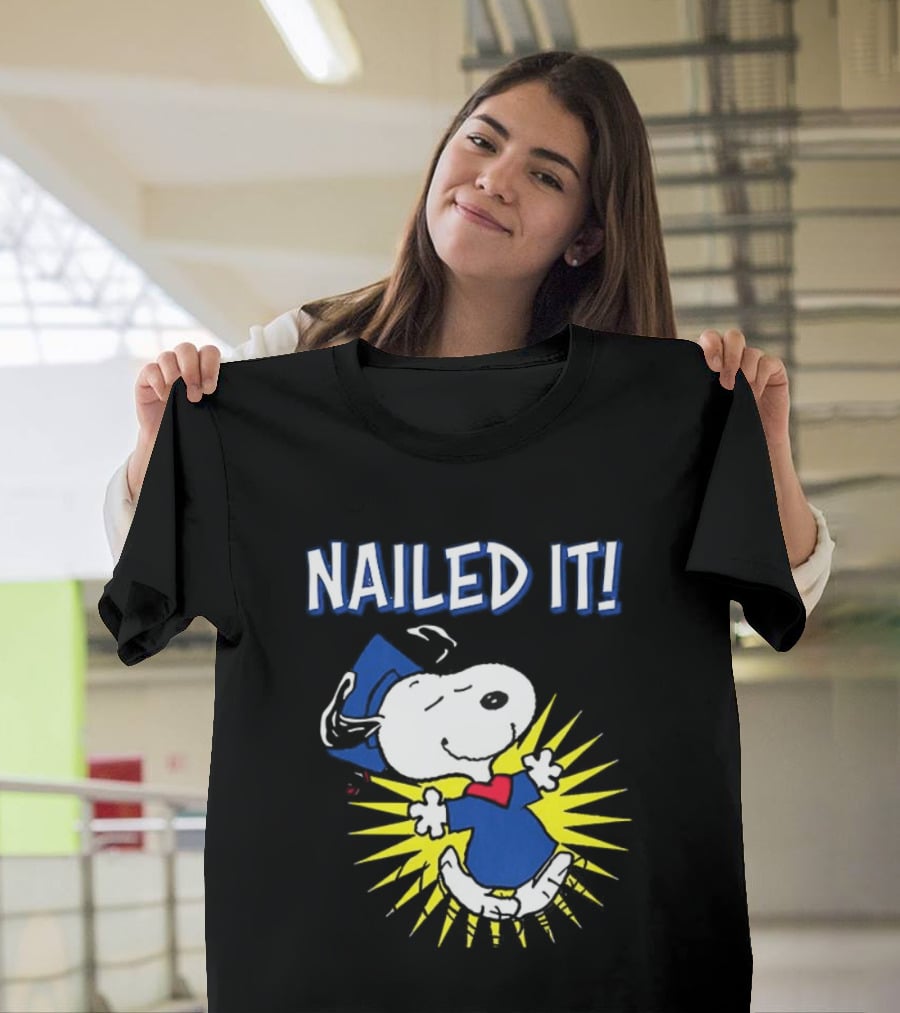 Congratulations Snoopy Nailed It Graduation Celebration T-Shirt