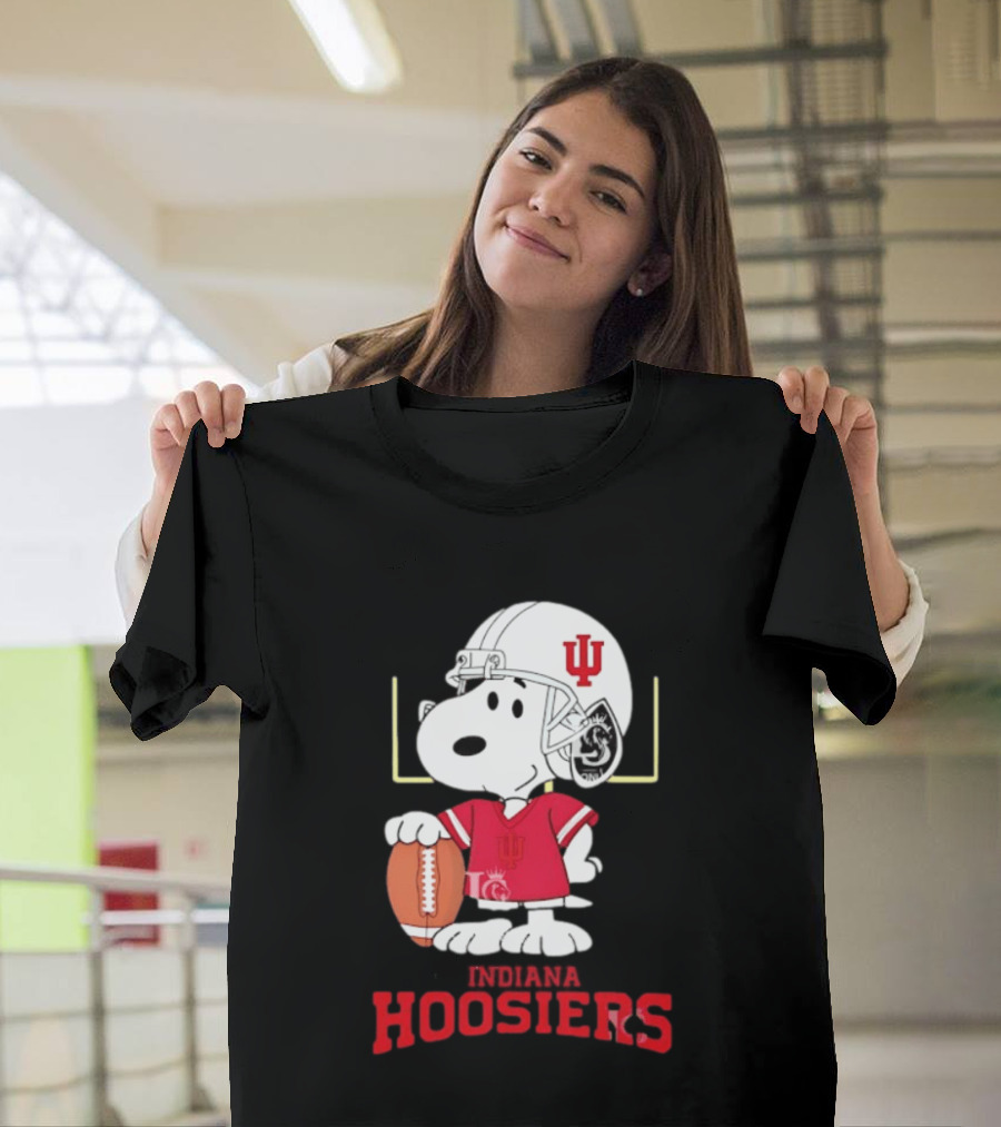 Snoopy Indiana Hoosiers Football Helmet Jersey Football Field T-Shirt