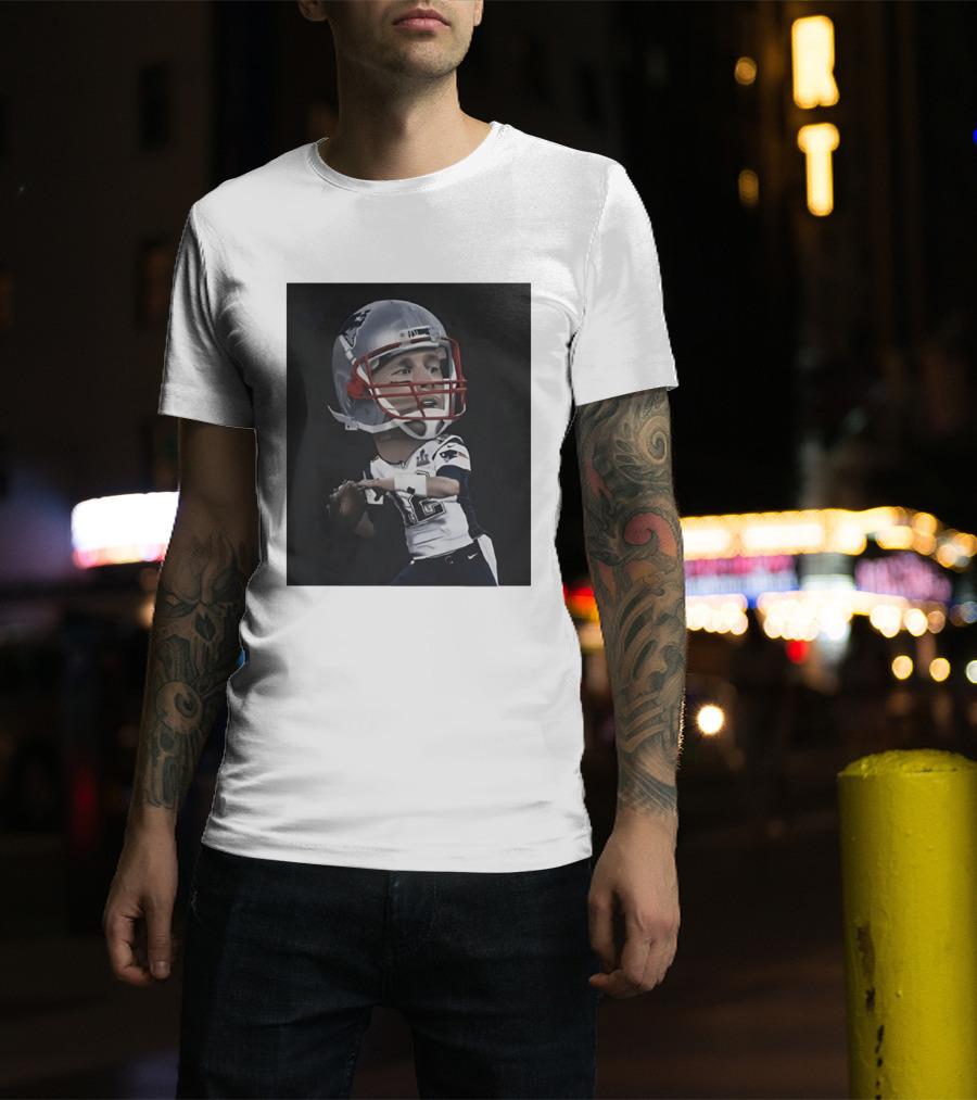 Tom Brady New England Patriots Caricature Super Bowl MVP Quarterback 12 Football Helmet T-Shirt