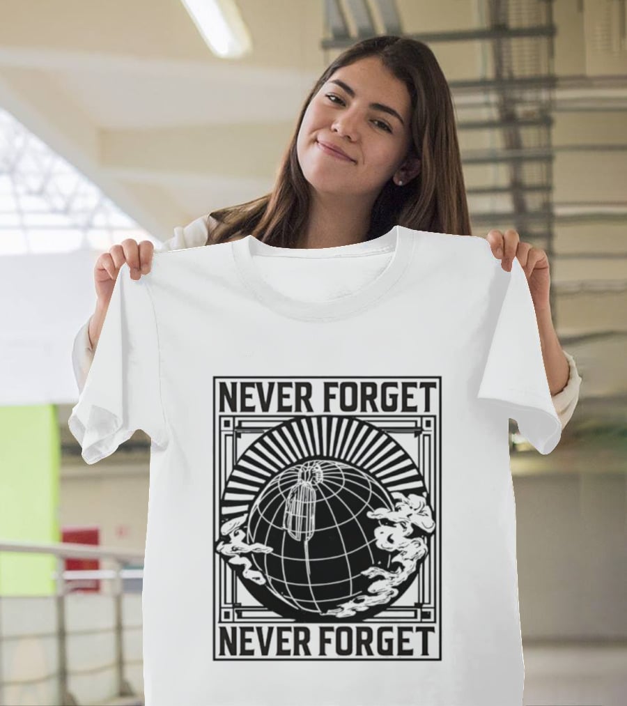 NEVER FORGET Nat Geo Globe SS T-Shirt