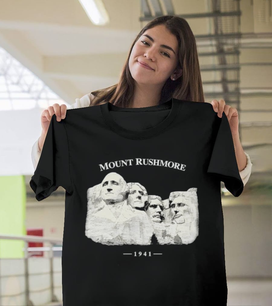 Mount Rushmore National Memorial South Dakota 1941 T-Shirt