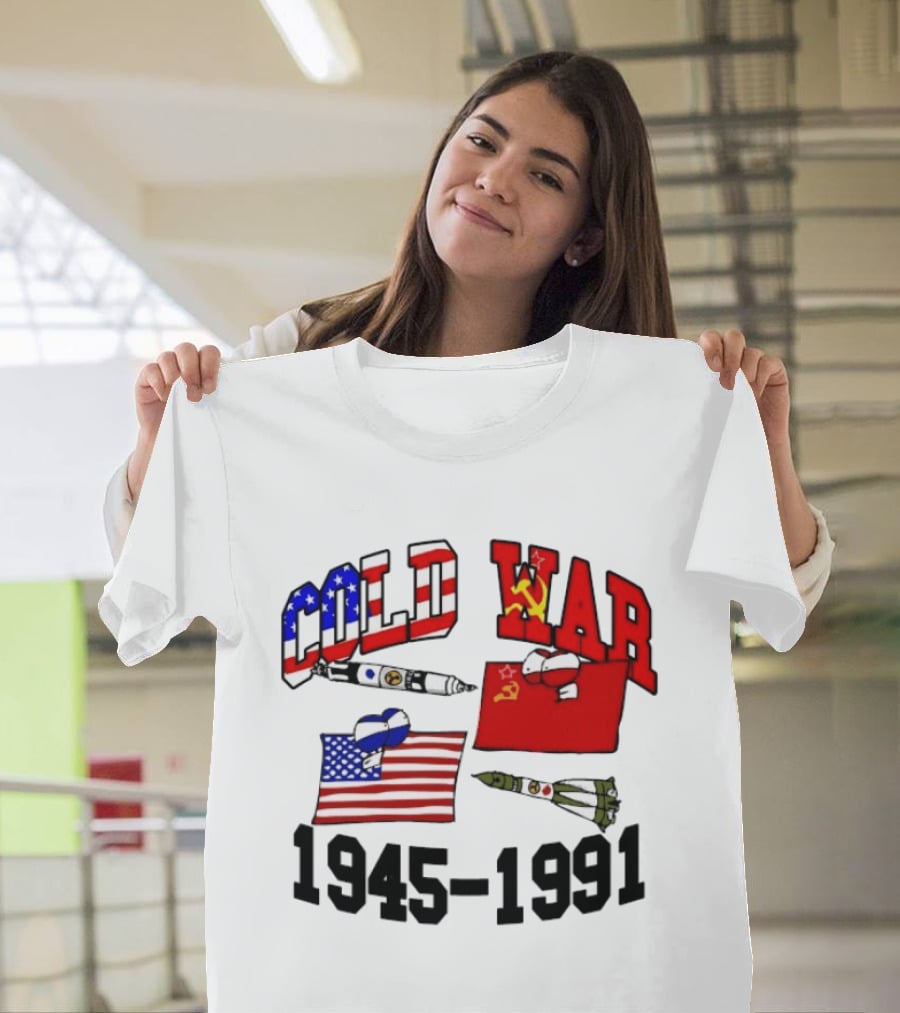 Cold War 1945 1991 American Soviet Rivalry Flags And Rockets T-Shirt