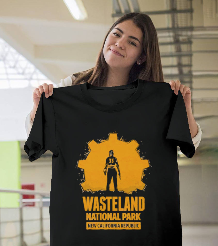 Player 33 Wasteland National Park New California Republic T-Shirt
