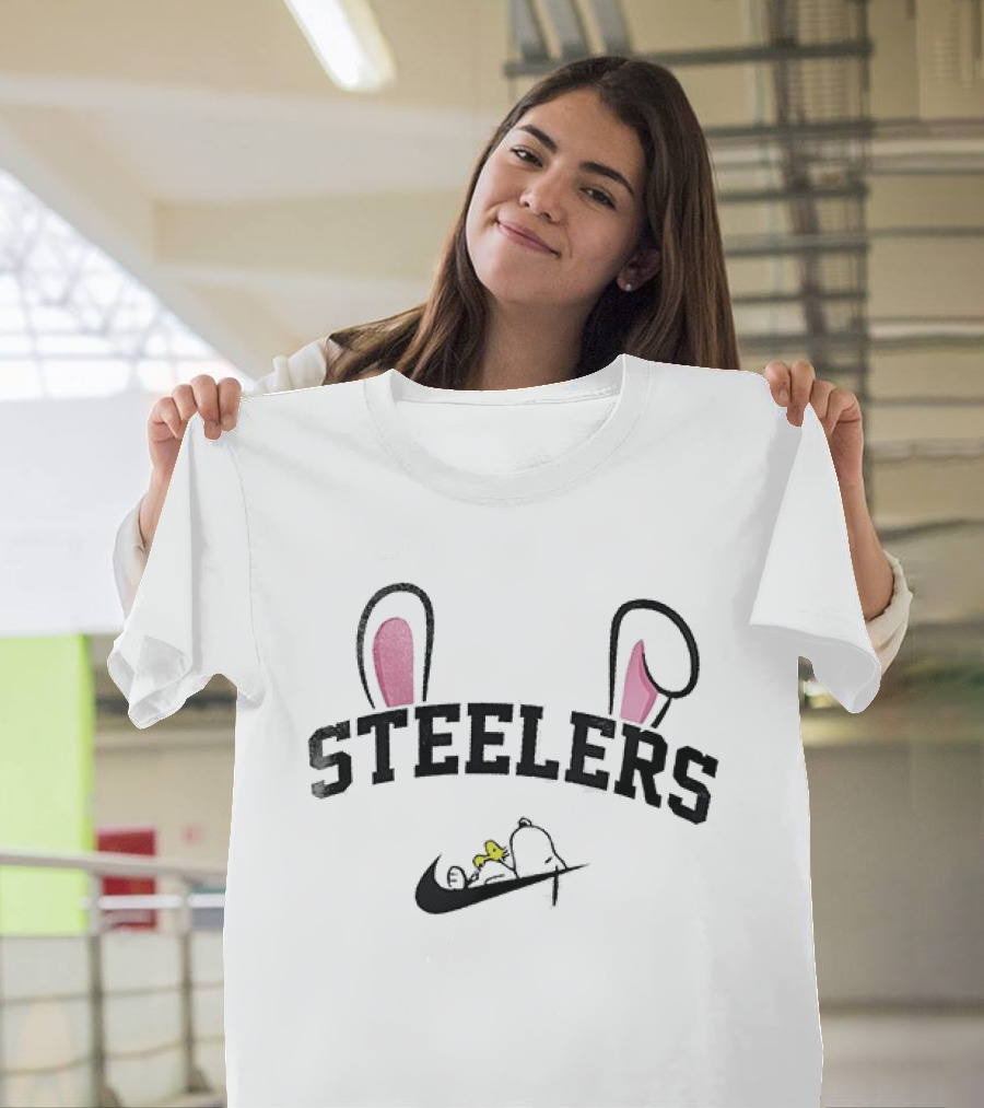 Steelers Snoopy Easter Bunny Ears Peanuts Collaboration T-Shirt