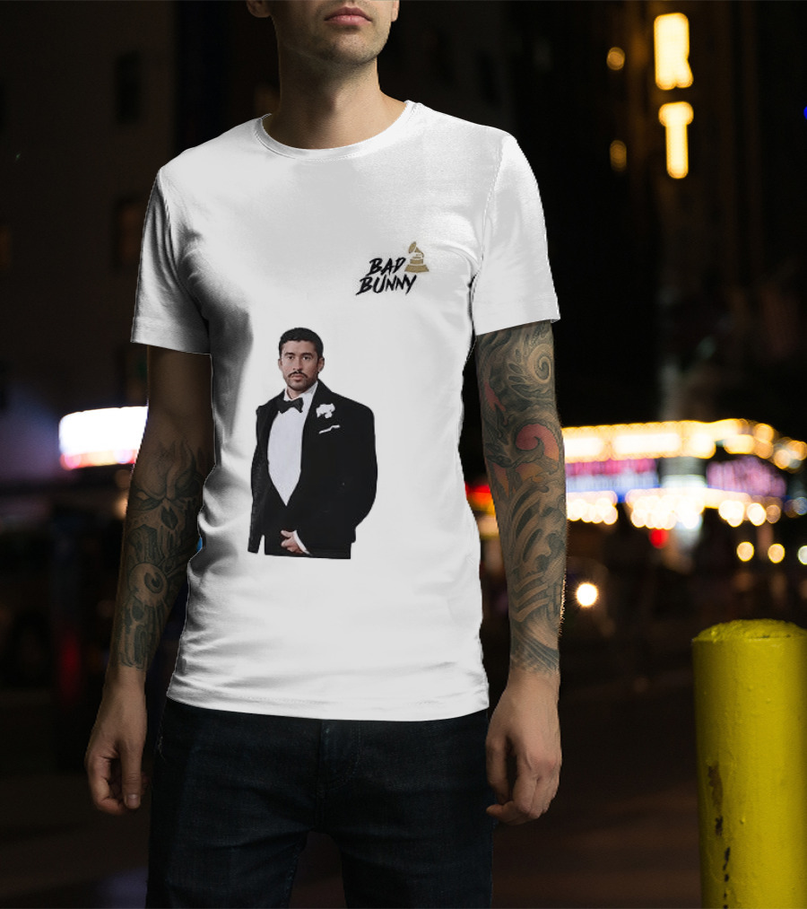 Bad Bunny Grammys Debi Tirar Mas Fotos Album Of The Year T-Shirt