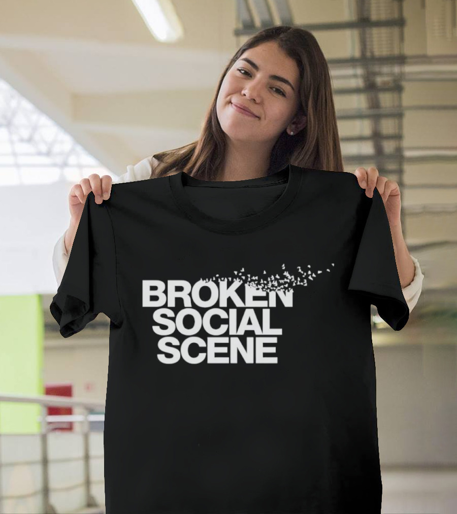 BROKEN SOCIAL SCENE Text With Fragmented Effect T-Shirt