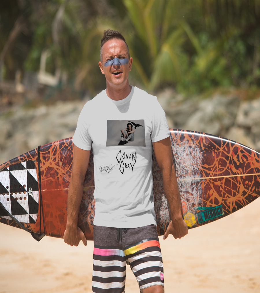 Conan Gray Sitting Pose With Bird T-Shirt