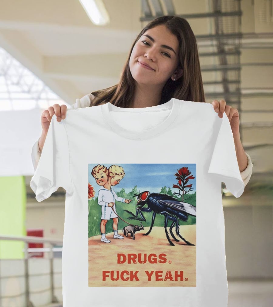 DRUGS FUCK YEAH Retro Cartoon Big Fly Tiny Elephant T-Shirt