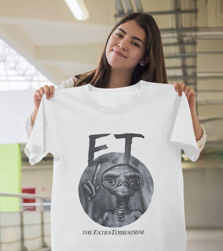 ET The Extra Terrestrial Iconic Finger Pose Black And White T-Shirt