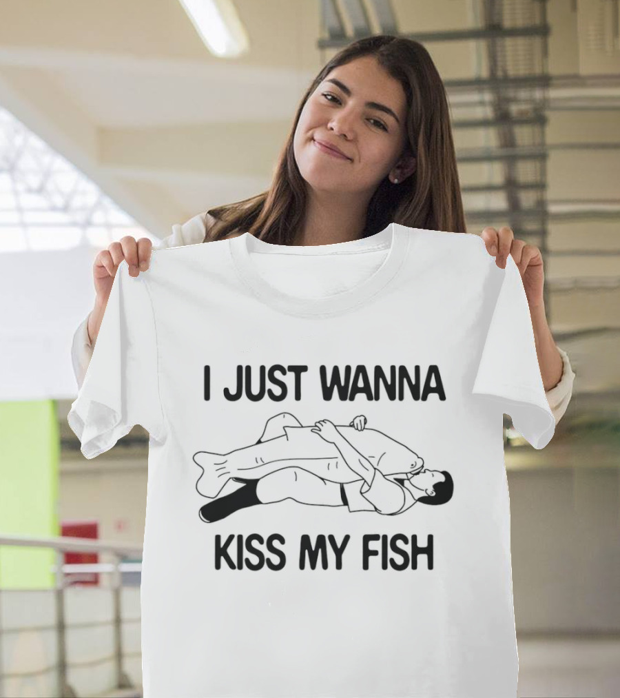 I Just Wanna Kiss My Fish Hugging Fisherman Humor T-Shirt